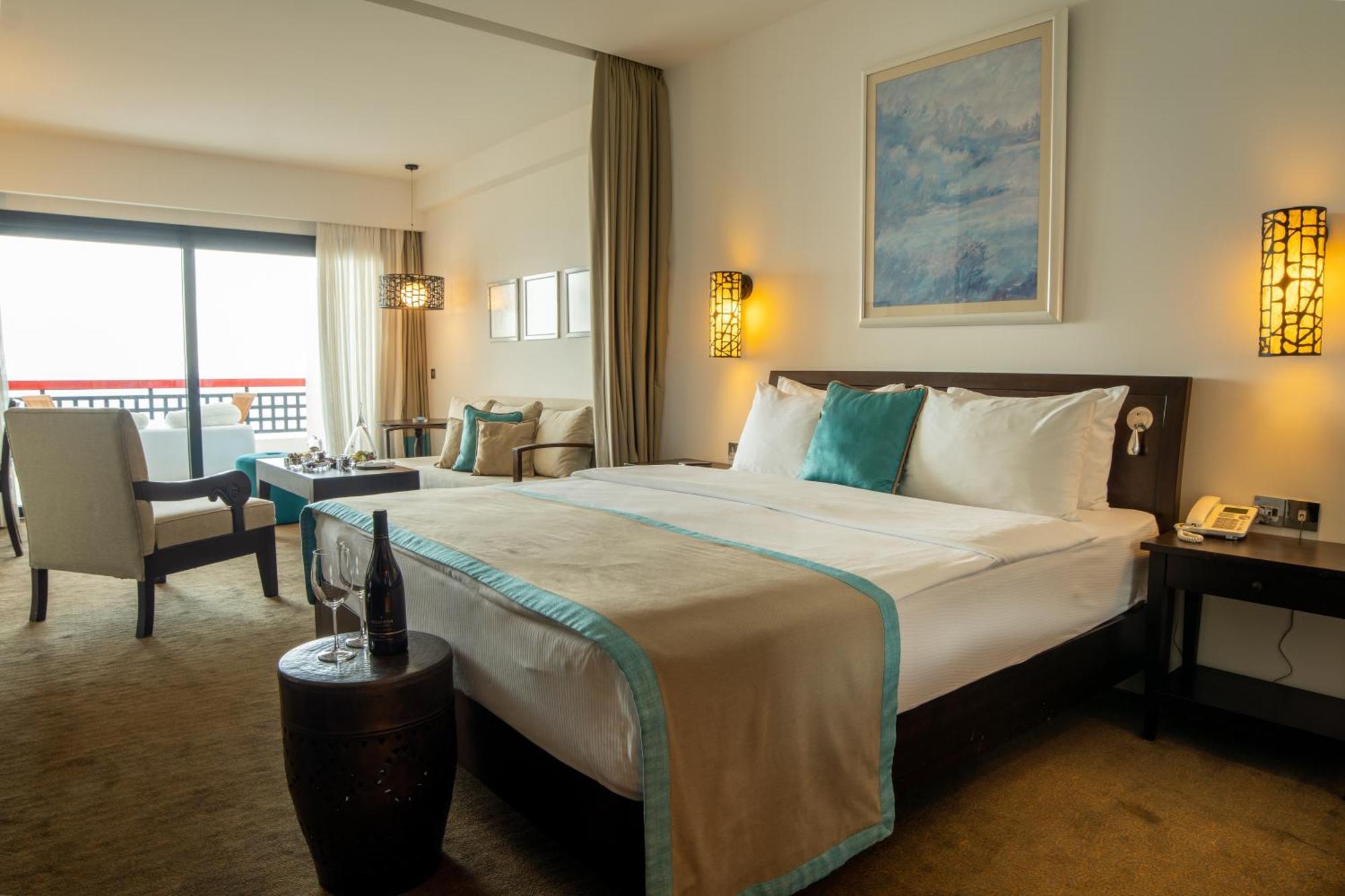 Arkin Palm Beach Hotel Фамагуста Екстериор снимка
